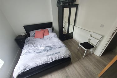 1 bed flat, Russell Street, Plasnewydd, Cardiff, CF243BG - Image 3